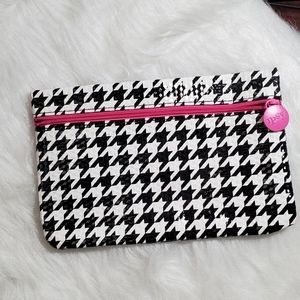 Ipsy coin purse